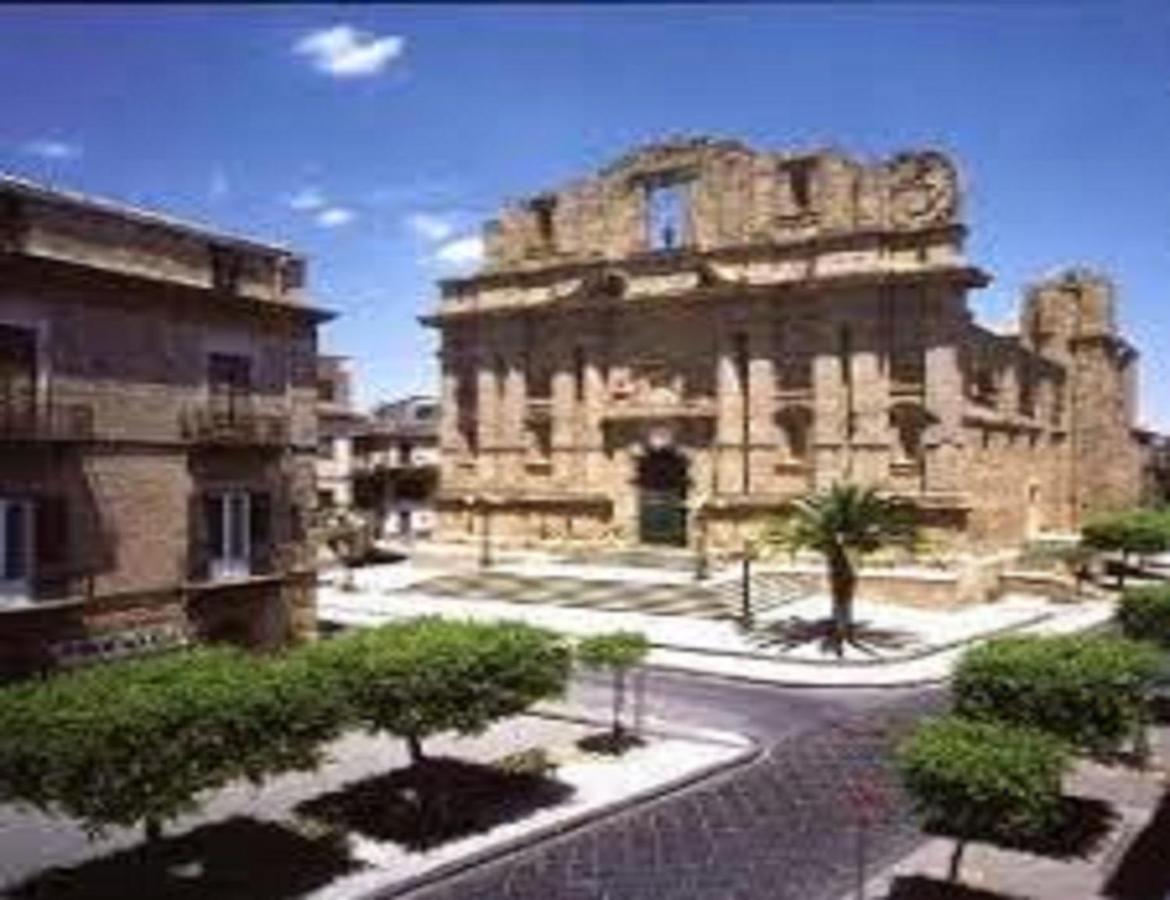 Stria House Villa Mazzarino Luaran gambar